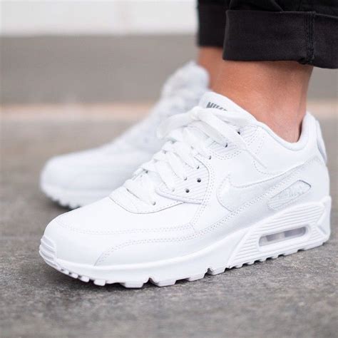 turnschuhe nike damen weiss|nike weiße schuhe.